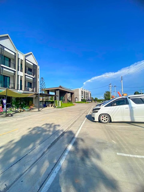 ประกาศฟรี! ซื้อ-ขาย-เช่า คอนโด บ้าน ทาวน์โฮม ที่ดิน และพื้นที่เชิงพาณิชย์ทั่วประเทศไทย ทุกทำเล ทุกงบประมาณ ไม่มีค่าใช้จ่าย ลงง่าย ขายไว เข้าถึงผู้ซื้อโดยตรง 3 22637pic2.jpg