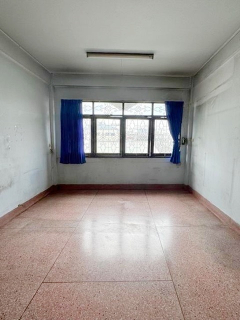 ประกาศฟรี! ซื้อ-ขาย-เช่า คอนโด บ้าน ทาวน์โฮม ที่ดิน และพื้นที่เชิงพาณิชย์ทั่วประเทศไทย ทุกทำเล ทุกงบประมาณ ไม่มีค่าใช้จ่าย ลงง่าย ขายไว เข้าถึงผู้ซื้อโดยตรง 4 22646pic3.jpg