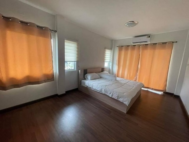 ประกาศฟรี! ซื้อ-ขาย-เช่า คอนโด บ้าน ทาวน์โฮม ที่ดิน และพื้นที่เชิงพาณิชย์ทั่วประเทศไทย ทุกทำเล ทุกงบประมาณ ไม่มีค่าใช้จ่าย ลงง่าย ขายไว เข้าถึงผู้ซื้อโดยตรง 4 173399pic3.jpg