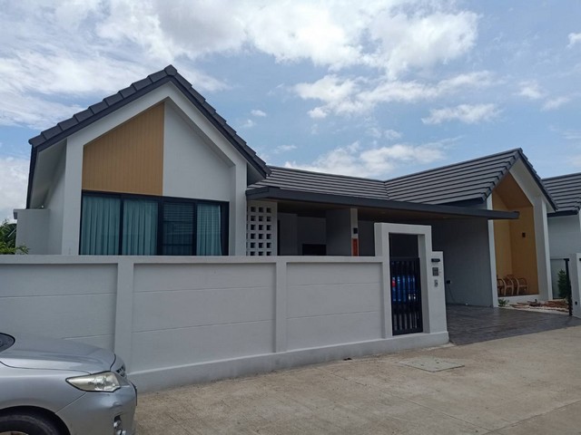 ประกาศฟรี! ซื้อ-ขาย-เช่า คอนโด บ้าน ทาวน์โฮม ที่ดิน และพื้นที่เชิงพาณิชย์ทั่วประเทศไทย ทุกทำเล ทุกงบประมาณ ไม่มีค่าใช้จ่าย ลงง่าย ขายไว เข้าถึงผู้ซื้อโดยตรง 2 275754pic1.jpg