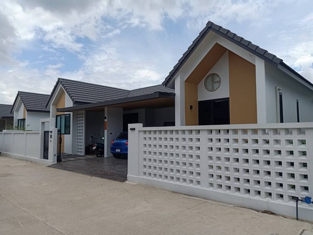 ประกาศฟรี! ซื้อ-ขาย-เช่า คอนโด บ้าน ทาวน์โฮม ที่ดิน และพื้นที่เชิงพาณิชย์ทั่วประเทศไทย ทุกทำเล ทุกงบประมาณ ไม่มีค่าใช้จ่าย ลงง่าย ขายไว เข้าถึงผู้ซื้อโดยตรง 3 275754pic2.jpg