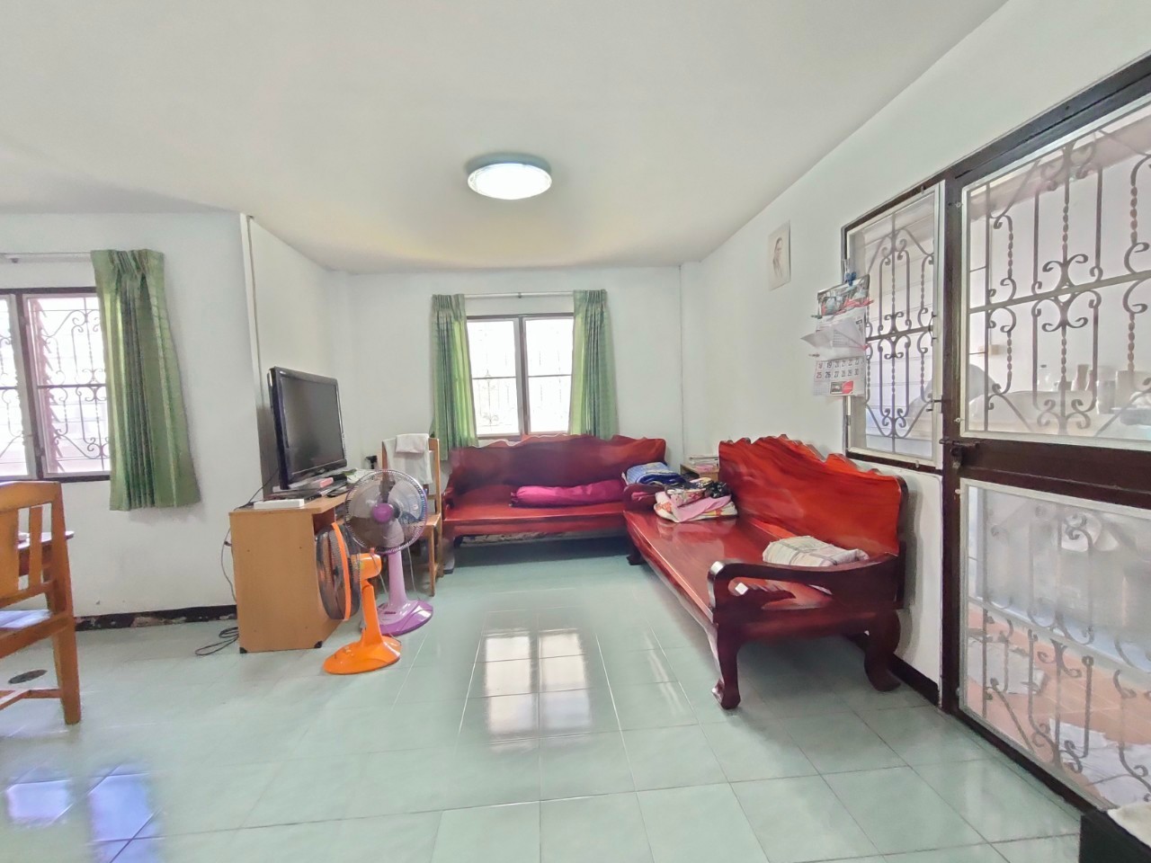 ประกาศฟรี! ซื้อ-ขาย-เช่า คอนโด บ้าน ทาวน์โฮม ที่ดิน และพื้นที่เชิงพาณิชย์ทั่วประเทศไทย ทุกทำเล ทุกงบประมาณ ไม่มีค่าใช้จ่าย ลงง่าย ขายไว เข้าถึงผู้ซื้อโดยตรง 5 173528pic4.jpg