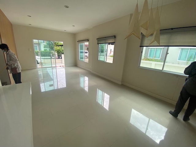 ประกาศฟรี! ซื้อ-ขาย-เช่า คอนโด บ้าน ทาวน์โฮม ที่ดิน และพื้นที่เชิงพาณิชย์ทั่วประเทศไทย ทุกทำเล ทุกงบประมาณ ไม่มีค่าใช้จ่าย ลงง่าย ขายไว เข้าถึงผู้ซื้อโดยตรง 4 277741pic3.jpg