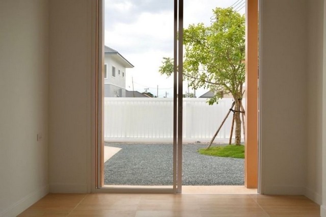 ประกาศฟรี! ซื้อ-ขาย-เช่า คอนโด บ้าน ทาวน์โฮม ที่ดิน และพื้นที่เชิงพาณิชย์ทั่วประเทศไทย ทุกทำเล ทุกงบประมาณ ไม่มีค่าใช้จ่าย ลงง่าย ขายไว เข้าถึงผู้ซื้อโดยตรง 5 173604pic4.jpg