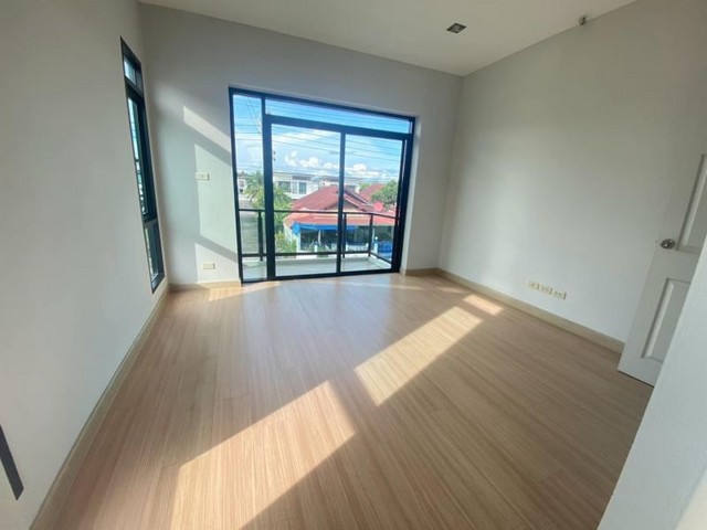 ประกาศฟรี! ซื้อ-ขาย-เช่า คอนโด บ้าน ทาวน์โฮม ที่ดิน และพื้นที่เชิงพาณิชย์ทั่วประเทศไทย ทุกทำเล ทุกงบประมาณ ไม่มีค่าใช้จ่าย ลงง่าย ขายไว เข้าถึงผู้ซื้อโดยตรง 4 173603pic3.jpg