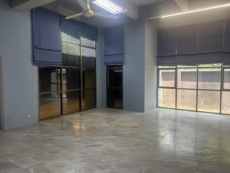 ประกาศฟรี! ซื้อ-ขาย-เช่า คอนโด บ้าน ทาวน์โฮม ที่ดิน และพื้นที่เชิงพาณิชย์ทั่วประเทศไทย ทุกทำเล ทุกงบประมาณ ไม่มีค่าใช้จ่าย ลงง่าย ขายไว เข้าถึงผู้ซื้อโดยตรง 4 477102pic3.jpg