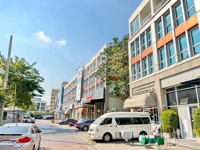 ประกาศฟรี! ซื้อ-ขาย-เช่า คอนโด บ้าน ทาวน์โฮม ที่ดิน และพื้นที่เชิงพาณิชย์ทั่วประเทศไทย ทุกทำเล ทุกงบประมาณ ไม่มีค่าใช้จ่าย ลงง่าย ขายไว เข้าถึงผู้ซื้อโดยตรง 5 22774pic4.jpg