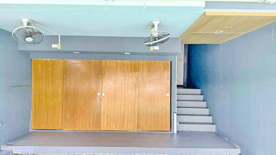 ประกาศฟรี! ซื้อ-ขาย-เช่า คอนโด บ้าน ทาวน์โฮม ที่ดิน และพื้นที่เชิงพาณิชย์ทั่วประเทศไทย ทุกทำเล ทุกงบประมาณ ไม่มีค่าใช้จ่าย ลงง่าย ขายไว เข้าถึงผู้ซื้อโดยตรง 5 22773pic4.jpg