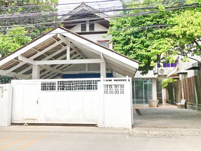 ประกาศฟรี! ซื้อ-ขาย-เช่า คอนโด บ้าน ทาวน์โฮม ที่ดิน และพื้นที่เชิงพาณิชย์ทั่วประเทศไทย ทุกทำเล ทุกงบประมาณ ไม่มีค่าใช้จ่าย ลงง่าย ขายไว เข้าถึงผู้ซื้อโดยตรง 3 22762pic2.jpg