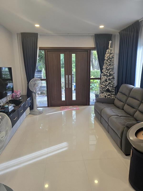 ประกาศฟรี! ซื้อ-ขาย-เช่า คอนโด บ้าน ทาวน์โฮม ที่ดิน และพื้นที่เชิงพาณิชย์ทั่วประเทศไทย ทุกทำเล ทุกงบประมาณ ไม่มีค่าใช้จ่าย ลงง่าย ขายไว เข้าถึงผู้ซื้อโดยตรง 3 477130pic2.jpg