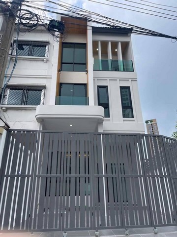 ประกาศฟรี! ซื้อ-ขาย-เช่า คอนโด บ้าน ทาวน์โฮม ที่ดิน และพื้นที่เชิงพาณิชย์ทั่วประเทศไทย ทุกทำเล ทุกงบประมาณ ไม่มีค่าใช้จ่าย ลงง่าย ขายไว เข้าถึงผู้ซื้อโดยตรง 2 477115pic1.jpg