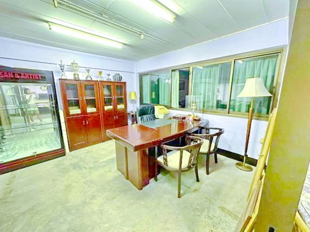 ประกาศฟรี! ซื้อ-ขาย-เช่า คอนโด บ้าน ทาวน์โฮม ที่ดิน และพื้นที่เชิงพาณิชย์ทั่วประเทศไทย ทุกทำเล ทุกงบประมาณ ไม่มีค่าใช้จ่าย ลงง่าย ขายไว เข้าถึงผู้ซื้อโดยตรง 5 173719pic4.jpg