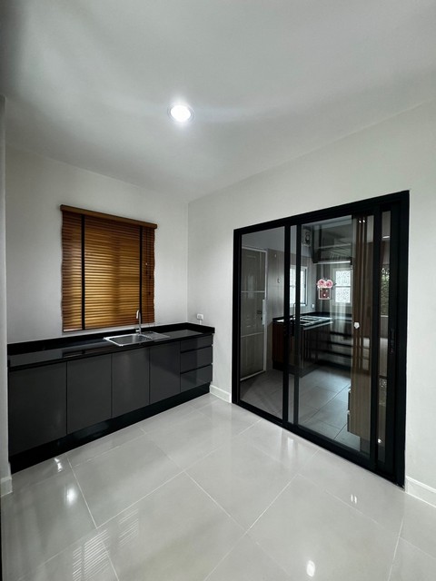 ประกาศฟรี! ซื้อ-ขาย-เช่า คอนโด บ้าน ทาวน์โฮม ที่ดิน และพื้นที่เชิงพาณิชย์ทั่วประเทศไทย ทุกทำเล ทุกงบประมาณ ไม่มีค่าใช้จ่าย ลงง่าย ขายไว เข้าถึงผู้ซื้อโดยตรง 3 477177pic2.jpg