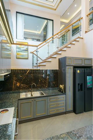 ประกาศฟรี! ซื้อ-ขาย-เช่า คอนโด บ้าน ทาวน์โฮม ที่ดิน และพื้นที่เชิงพาณิชย์ทั่วประเทศไทย ทุกทำเล ทุกงบประมาณ ไม่มีค่าใช้จ่าย ลงง่าย ขายไว เข้าถึงผู้ซื้อโดยตรง 5 173805pic4.jpg