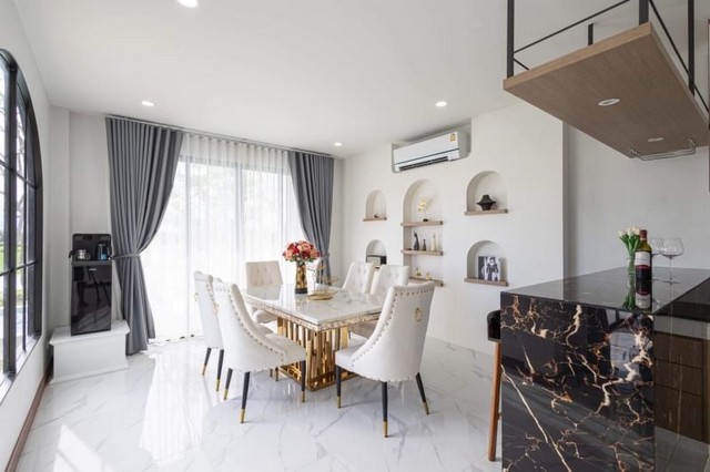 ประกาศฟรี! ซื้อ-ขาย-เช่า คอนโด บ้าน ทาวน์โฮม ที่ดิน และพื้นที่เชิงพาณิชย์ทั่วประเทศไทย ทุกทำเล ทุกงบประมาณ ไม่มีค่าใช้จ่าย ลงง่าย ขายไว เข้าถึงผู้ซื้อโดยตรง 5 173803pic4.jpg