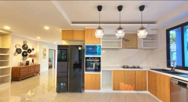 ประกาศฟรี! ซื้อ-ขาย-เช่า คอนโด บ้าน ทาวน์โฮม ที่ดิน และพื้นที่เชิงพาณิชย์ทั่วประเทศไทย ทุกทำเล ทุกงบประมาณ ไม่มีค่าใช้จ่าย ลงง่าย ขายไว เข้าถึงผู้ซื้อโดยตรง 5 173799pic4.jpg