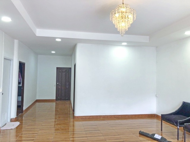 ประกาศฟรี! ซื้อ-ขาย-เช่า คอนโด บ้าน ทาวน์โฮม ที่ดิน และพื้นที่เชิงพาณิชย์ทั่วประเทศไทย ทุกทำเล ทุกงบประมาณ ไม่มีค่าใช้จ่าย ลงง่าย ขายไว เข้าถึงผู้ซื้อโดยตรง 4 22943pic3.jpg