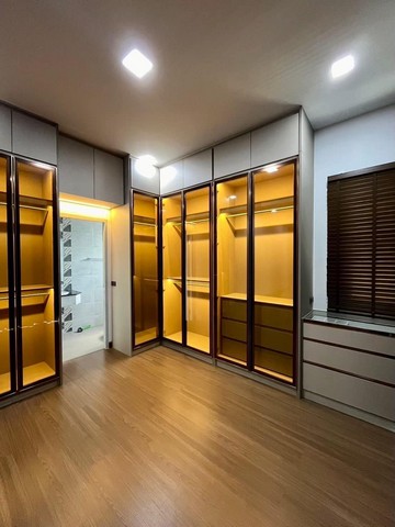 ประกาศฟรี! ซื้อ-ขาย-เช่า คอนโด บ้าน ทาวน์โฮม ที่ดิน และพื้นที่เชิงพาณิชย์ทั่วประเทศไทย ทุกทำเล ทุกงบประมาณ ไม่มีค่าใช้จ่าย ลงง่าย ขายไว เข้าถึงผู้ซื้อโดยตรง 5 276769pic4.jpg