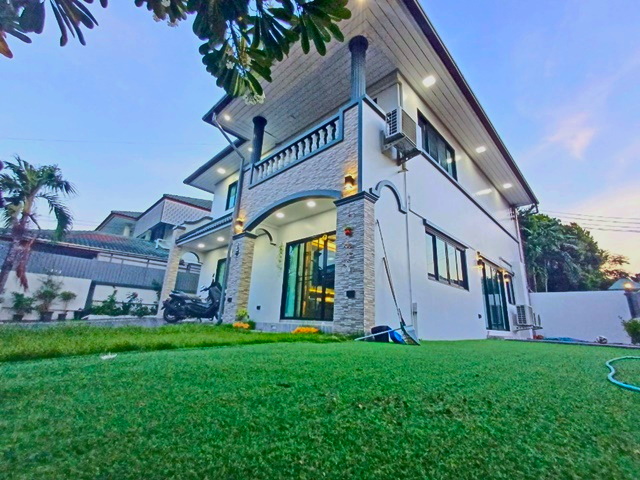 ประกาศฟรี! ซื้อ-ขาย-เช่า คอนโด บ้าน ทาวน์โฮม ที่ดิน และพื้นที่เชิงพาณิชย์ทั่วประเทศไทย ทุกทำเล ทุกงบประมาณ ไม่มีค่าใช้จ่าย ลงง่าย ขายไว เข้าถึงผู้ซื้อโดยตรง 3 23009pic2.jpg