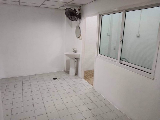 ประกาศฟรี! ซื้อ-ขาย-เช่า คอนโด บ้าน ทาวน์โฮม ที่ดิน และพื้นที่เชิงพาณิชย์ทั่วประเทศไทย ทุกทำเล ทุกงบประมาณ ไม่มีค่าใช้จ่าย ลงง่าย ขายไว เข้าถึงผู้ซื้อโดยตรง 4 477340pic3.jpg