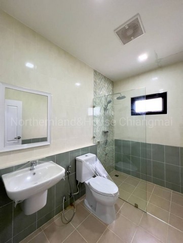 ประกาศฟรี! ซื้อ-ขาย-เช่า คอนโด บ้าน ทาวน์โฮม ที่ดิน และพื้นที่เชิงพาณิชย์ทั่วประเทศไทย ทุกทำเล ทุกงบประมาณ ไม่มีค่าใช้จ่าย ลงง่าย ขายไว เข้าถึงผู้ซื้อโดยตรง 5 173979pic4.jpg