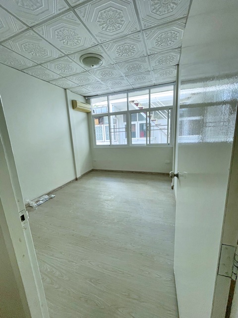 ประกาศฟรี! ซื้อ-ขาย-เช่า คอนโด บ้าน ทาวน์โฮม ที่ดิน และพื้นที่เชิงพาณิชย์ทั่วประเทศไทย ทุกทำเล ทุกงบประมาณ ไม่มีค่าใช้จ่าย ลงง่าย ขายไว เข้าถึงผู้ซื้อโดยตรง 5 173954pic4.jpg