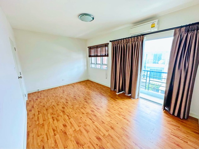 ประกาศฟรี! ซื้อ-ขาย-เช่า คอนโด บ้าน ทาวน์โฮม ที่ดิน และพื้นที่เชิงพาณิชย์ทั่วประเทศไทย ทุกทำเล ทุกงบประมาณ ไม่มีค่าใช้จ่าย ลงง่าย ขายไว เข้าถึงผู้ซื้อโดยตรง 3 173913pic2.jpg