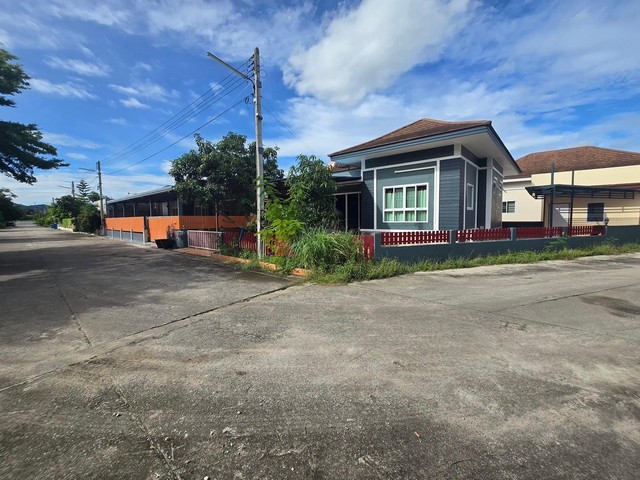 ประกาศฟรี! ซื้อ-ขาย-เช่า คอนโด บ้าน ทาวน์โฮม ที่ดิน และพื้นที่เชิงพาณิชย์ทั่วประเทศไทย ทุกทำเล ทุกงบประมาณ ไม่มีค่าใช้จ่าย ลงง่าย ขายไว เข้าถึงผู้ซื้อโดยตรง 3 278237pic2.jpg