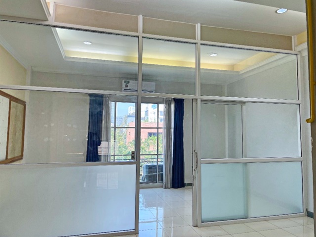 ประกาศฟรี! ซื้อ-ขาย-เช่า คอนโด บ้าน ทาวน์โฮม ที่ดิน และพื้นที่เชิงพาณิชย์ทั่วประเทศไทย ทุกทำเล ทุกงบประมาณ ไม่มีค่าใช้จ่าย ลงง่าย ขายไว เข้าถึงผู้ซื้อโดยตรง 4 173994pic3.jpg