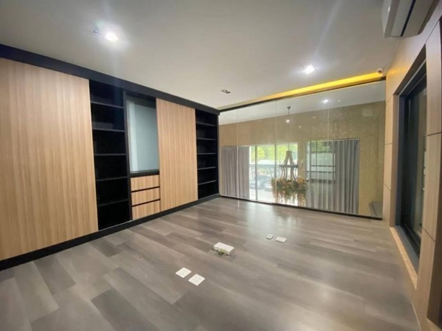 ประกาศฟรี! ซื้อ-ขาย-เช่า คอนโด บ้าน ทาวน์โฮม ที่ดิน และพื้นที่เชิงพาณิชย์ทั่วประเทศไทย ทุกทำเล ทุกงบประมาณ ไม่มีค่าใช้จ่าย ลงง่าย ขายไว เข้าถึงผู้ซื้อโดยตรง 3 477599pic2.jpg