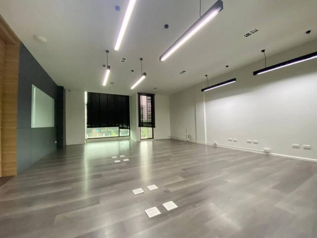 ประกาศฟรี! ซื้อ-ขาย-เช่า คอนโด บ้าน ทาวน์โฮม ที่ดิน และพื้นที่เชิงพาณิชย์ทั่วประเทศไทย ทุกทำเล ทุกงบประมาณ ไม่มีค่าใช้จ่าย ลงง่าย ขายไว เข้าถึงผู้ซื้อโดยตรง 5 477599pic4.jpg