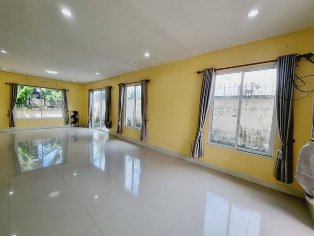 ประกาศฟรี! ซื้อ-ขาย-เช่า คอนโด บ้าน ทาวน์โฮม ที่ดิน และพื้นที่เชิงพาณิชย์ทั่วประเทศไทย ทุกทำเล ทุกงบประมาณ ไม่มีค่าใช้จ่าย ลงง่าย ขายไว เข้าถึงผู้ซื้อโดยตรง 4 23470pic3.jpg