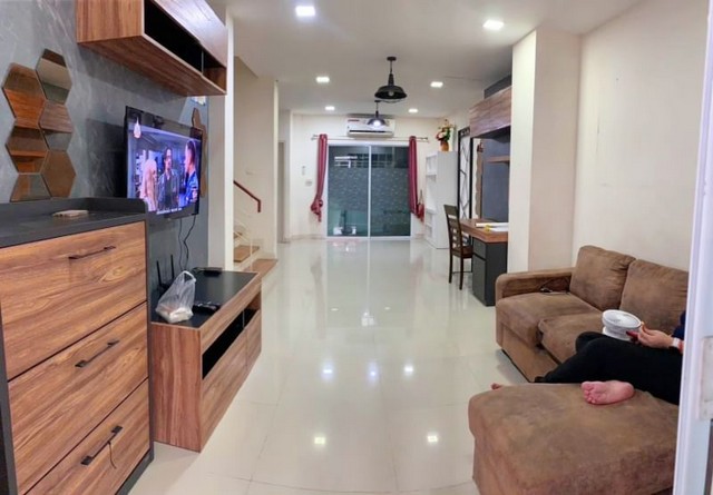 ประกาศฟรี! ซื้อ-ขาย-เช่า คอนโด บ้าน ทาวน์โฮม ที่ดิน และพื้นที่เชิงพาณิชย์ทั่วประเทศไทย ทุกทำเล ทุกงบประมาณ ไม่มีค่าใช้จ่าย ลงง่าย ขายไว เข้าถึงผู้ซื้อโดยตรง 3 23521pic2.jpg