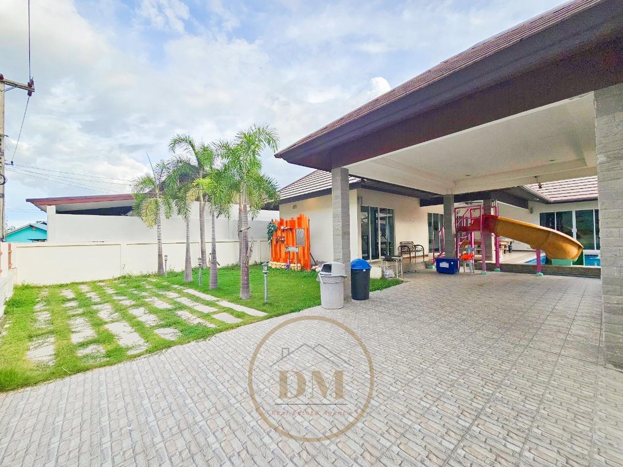 ประกาศฟรี! ซื้อ-ขาย-เช่า คอนโด บ้าน ทาวน์โฮม ที่ดิน และพื้นที่เชิงพาณิชย์ทั่วประเทศไทย ทุกทำเล ทุกงบประมาณ ไม่มีค่าใช้จ่าย ลงง่าย ขายไว เข้าถึงผู้ซื้อโดยตรง 2 23576pic1.jpg