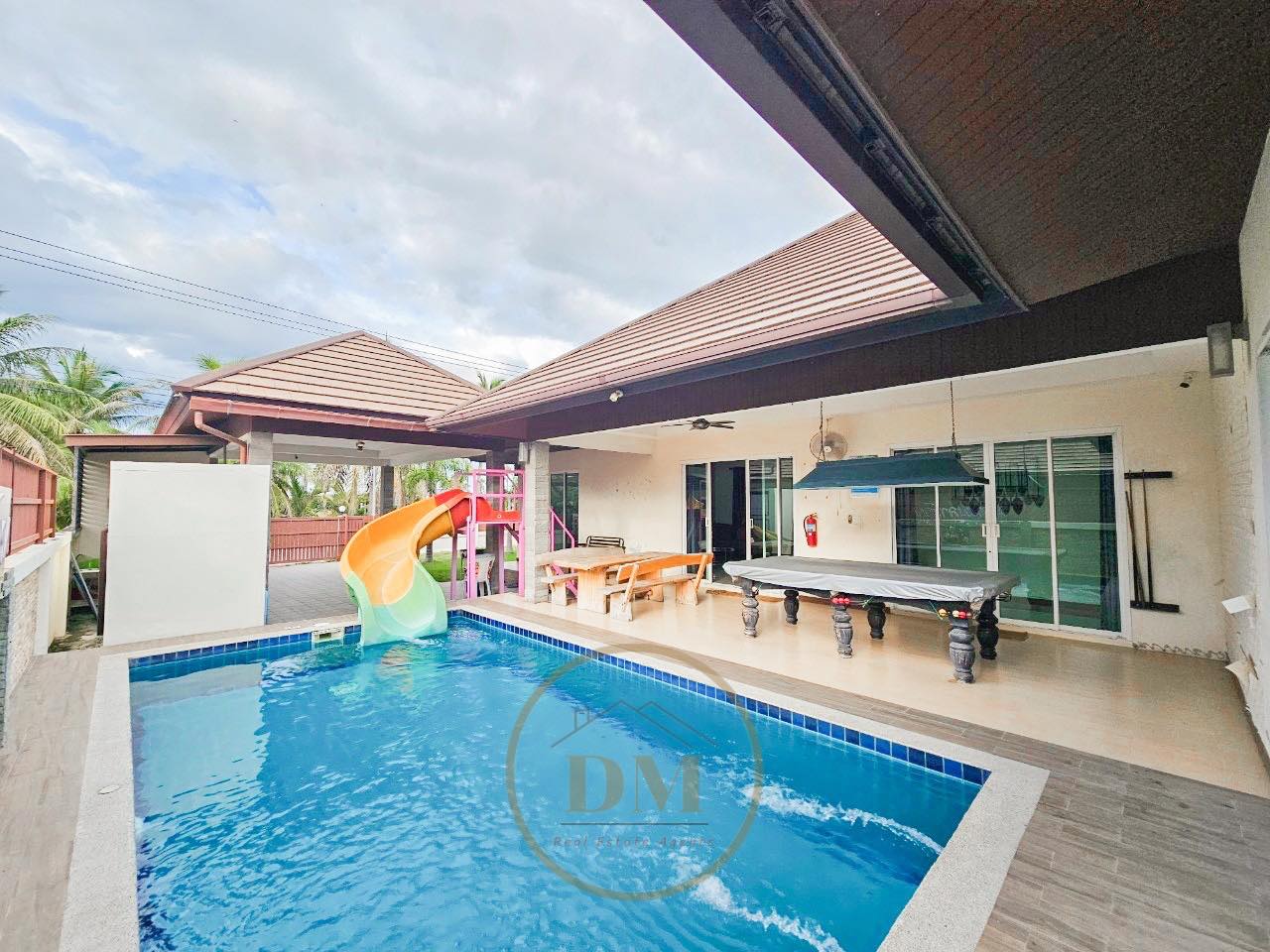 ประกาศฟรี! ซื้อ-ขาย-เช่า คอนโด บ้าน ทาวน์โฮม ที่ดิน และพื้นที่เชิงพาณิชย์ทั่วประเทศไทย ทุกทำเล ทุกงบประมาณ ไม่มีค่าใช้จ่าย ลงง่าย ขายไว เข้าถึงผู้ซื้อโดยตรง 3 23576pic2.jpg