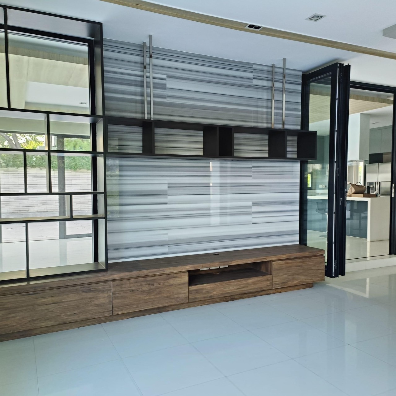 ประกาศฟรี! ซื้อ-ขาย-เช่า คอนโด บ้าน ทาวน์โฮม ที่ดิน และพื้นที่เชิงพาณิชย์ทั่วประเทศไทย ทุกทำเล ทุกงบประมาณ ไม่มีค่าใช้จ่าย ลงง่าย ขายไว เข้าถึงผู้ซื้อโดยตรง 4 175660pic3.jpg