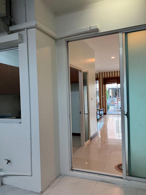 ประกาศฟรี! ซื้อ-ขาย-เช่า คอนโด บ้าน ทาวน์โฮม ที่ดิน และพื้นที่เชิงพาณิชย์ทั่วประเทศไทย ทุกทำเล ทุกงบประมาณ ไม่มีค่าใช้จ่าย ลงง่าย ขายไว เข้าถึงผู้ซื้อโดยตรง 5 477926pic4.jpg