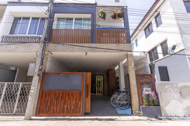 ประกาศฟรี! ซื้อ-ขาย-เช่า คอนโด บ้าน ทาวน์โฮม ที่ดิน และพื้นที่เชิงพาณิชย์ทั่วประเทศไทย ทุกทำเล ทุกงบประมาณ ไม่มีค่าใช้จ่าย ลงง่าย ขายไว เข้าถึงผู้ซื้อโดยตรง 2 175845pic1.jpg