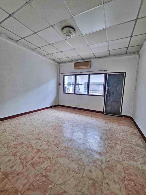 ประกาศฟรี! ซื้อ-ขาย-เช่า คอนโด บ้าน ทาวน์โฮม ที่ดิน และพื้นที่เชิงพาณิชย์ทั่วประเทศไทย ทุกทำเล ทุกงบประมาณ ไม่มีค่าใช้จ่าย ลงง่าย ขายไว เข้าถึงผู้ซื้อโดยตรง 5 23675pic4.jpg