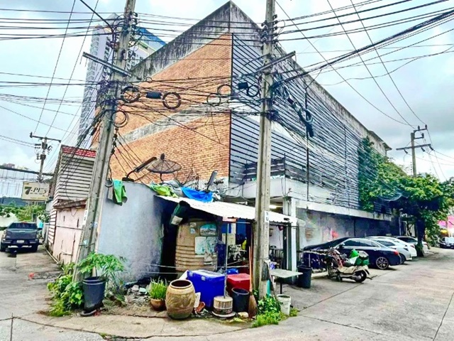 ประกาศฟรี! ซื้อ-ขาย-เช่า คอนโด บ้าน ทาวน์โฮม ที่ดิน และพื้นที่เชิงพาณิชย์ทั่วประเทศไทย ทุกทำเล ทุกงบประมาณ ไม่มีค่าใช้จ่าย ลงง่าย ขายไว เข้าถึงผู้ซื้อโดยตรง 5 175859pic4.jpg