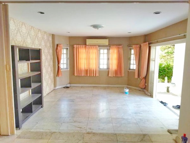 ประกาศฟรี! ซื้อ-ขาย-เช่า คอนโด บ้าน ทาวน์โฮม ที่ดิน และพื้นที่เชิงพาณิชย์ทั่วประเทศไทย ทุกทำเล ทุกงบประมาณ ไม่มีค่าใช้จ่าย ลงง่าย ขายไว เข้าถึงผู้ซื้อโดยตรง 5 175855pic4.jpg