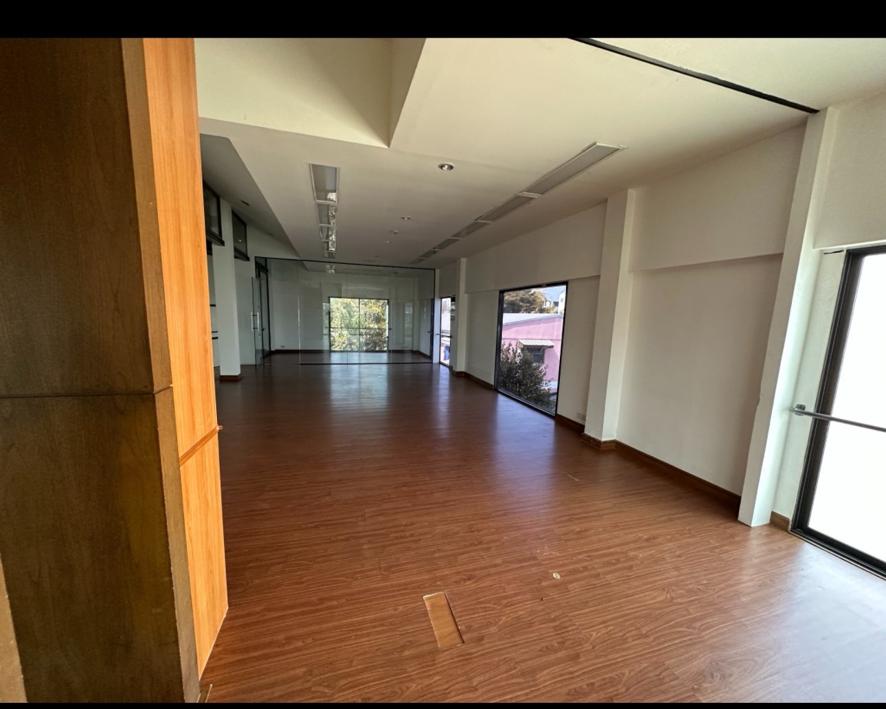 ประกาศฟรี! ซื้อ-ขาย-เช่า คอนโด บ้าน ทาวน์โฮม ที่ดิน และพื้นที่เชิงพาณิชย์ทั่วประเทศไทย ทุกทำเล ทุกงบประมาณ ไม่มีค่าใช้จ่าย ลงง่าย ขายไว เข้าถึงผู้ซื้อโดยตรง 3 175872pic2.jpg