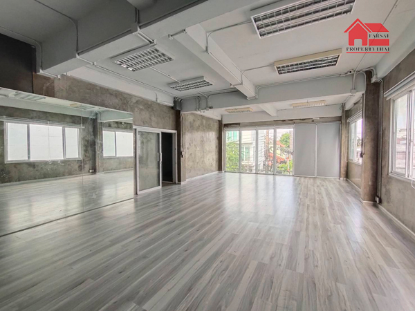 ประกาศฟรี! ซื้อ-ขาย-เช่า คอนโด บ้าน ทาวน์โฮม ที่ดิน และพื้นที่เชิงพาณิชย์ทั่วประเทศไทย ทุกทำเล ทุกงบประมาณ ไม่มีค่าใช้จ่าย ลงง่าย ขายไว เข้าถึงผู้ซื้อโดยตรง 4 174124pic3.jpg