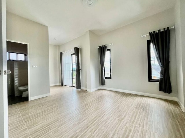 ประกาศฟรี! ซื้อ-ขาย-เช่า คอนโด บ้าน ทาวน์โฮม ที่ดิน และพื้นที่เชิงพาณิชย์ทั่วประเทศไทย ทุกทำเล ทุกงบประมาณ ไม่มีค่าใช้จ่าย ลงง่าย ขายไว เข้าถึงผู้ซื้อโดยตรง 5 175948pic4.jpg