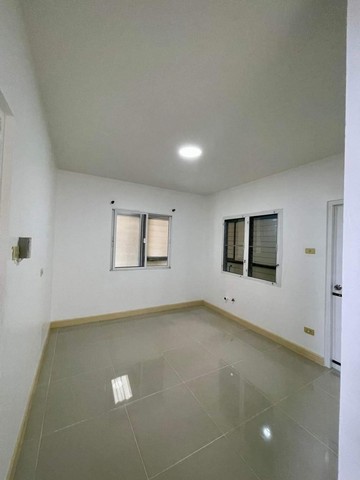 ประกาศฟรี! ซื้อ-ขาย-เช่า คอนโด บ้าน ทาวน์โฮม ที่ดิน และพื้นที่เชิงพาณิชย์ทั่วประเทศไทย ทุกทำเล ทุกงบประมาณ ไม่มีค่าใช้จ่าย ลงง่าย ขายไว เข้าถึงผู้ซื้อโดยตรง 4 176053pic3.jpg