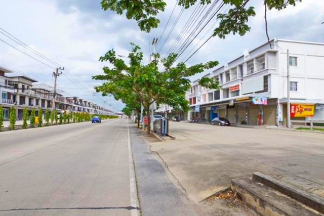 ประกาศฟรี! ซื้อ-ขาย-เช่า คอนโด บ้าน ทาวน์โฮม ที่ดิน และพื้นที่เชิงพาณิชย์ทั่วประเทศไทย ทุกทำเล ทุกงบประมาณ ไม่มีค่าใช้จ่าย ลงง่าย ขายไว เข้าถึงผู้ซื้อโดยตรง 5 23758pic4.jpg