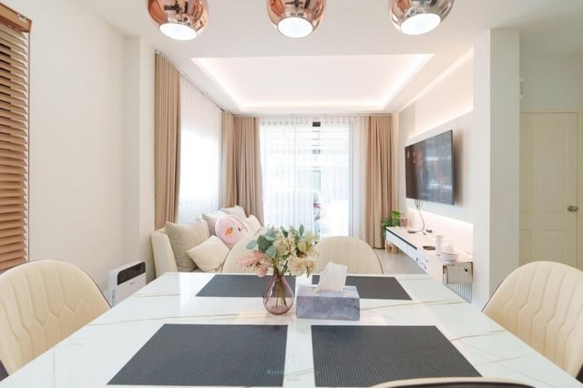 ประกาศฟรี! ซื้อ-ขาย-เช่า คอนโด บ้าน ทาวน์โฮม ที่ดิน และพื้นที่เชิงพาณิชย์ทั่วประเทศไทย ทุกทำเล ทุกงบประมาณ ไม่มีค่าใช้จ่าย ลงง่าย ขายไว เข้าถึงผู้ซื้อโดยตรง 5 176156pic4.jpg