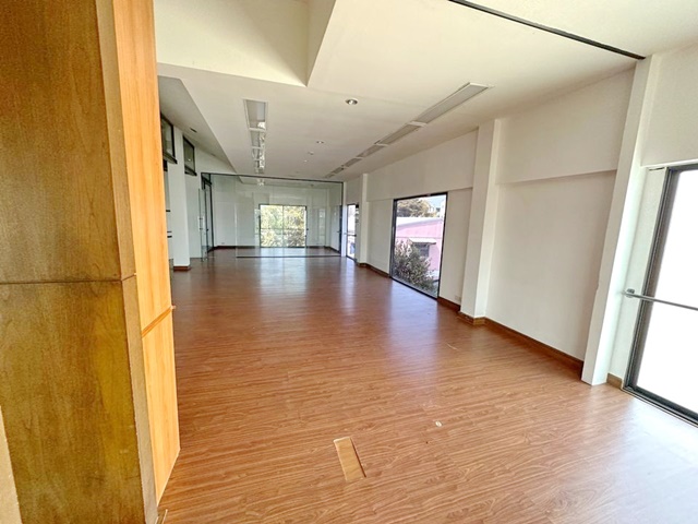 ประกาศฟรี! ซื้อ-ขาย-เช่า คอนโด บ้าน ทาวน์โฮม ที่ดิน และพื้นที่เชิงพาณิชย์ทั่วประเทศไทย ทุกทำเล ทุกงบประมาณ ไม่มีค่าใช้จ่าย ลงง่าย ขายไว เข้าถึงผู้ซื้อโดยตรง 5 176202pic4.jpg