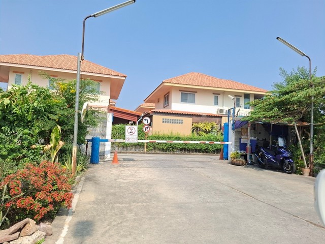 ประกาศฟรี! ซื้อ-ขาย-เช่า คอนโด บ้าน ทาวน์โฮม ที่ดิน และพื้นที่เชิงพาณิชย์ทั่วประเทศไทย ทุกทำเล ทุกงบประมาณ ไม่มีค่าใช้จ่าย ลงง่าย ขายไว เข้าถึงผู้ซื้อโดยตรง 3 479438pic2.jpg