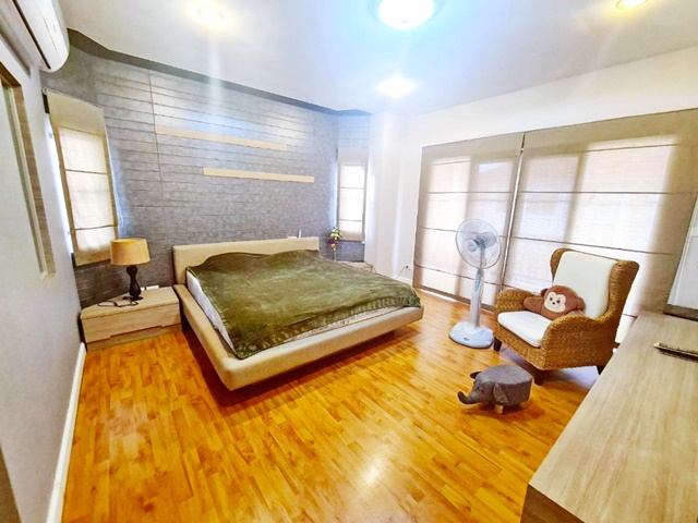 ประกาศฟรี! ซื้อ-ขาย-เช่า คอนโด บ้าน ทาวน์โฮม ที่ดิน และพื้นที่เชิงพาณิชย์ทั่วประเทศไทย ทุกทำเล ทุกงบประมาณ ไม่มีค่าใช้จ่าย ลงง่าย ขายไว เข้าถึงผู้ซื้อโดยตรง 5 23962pic4.jpg